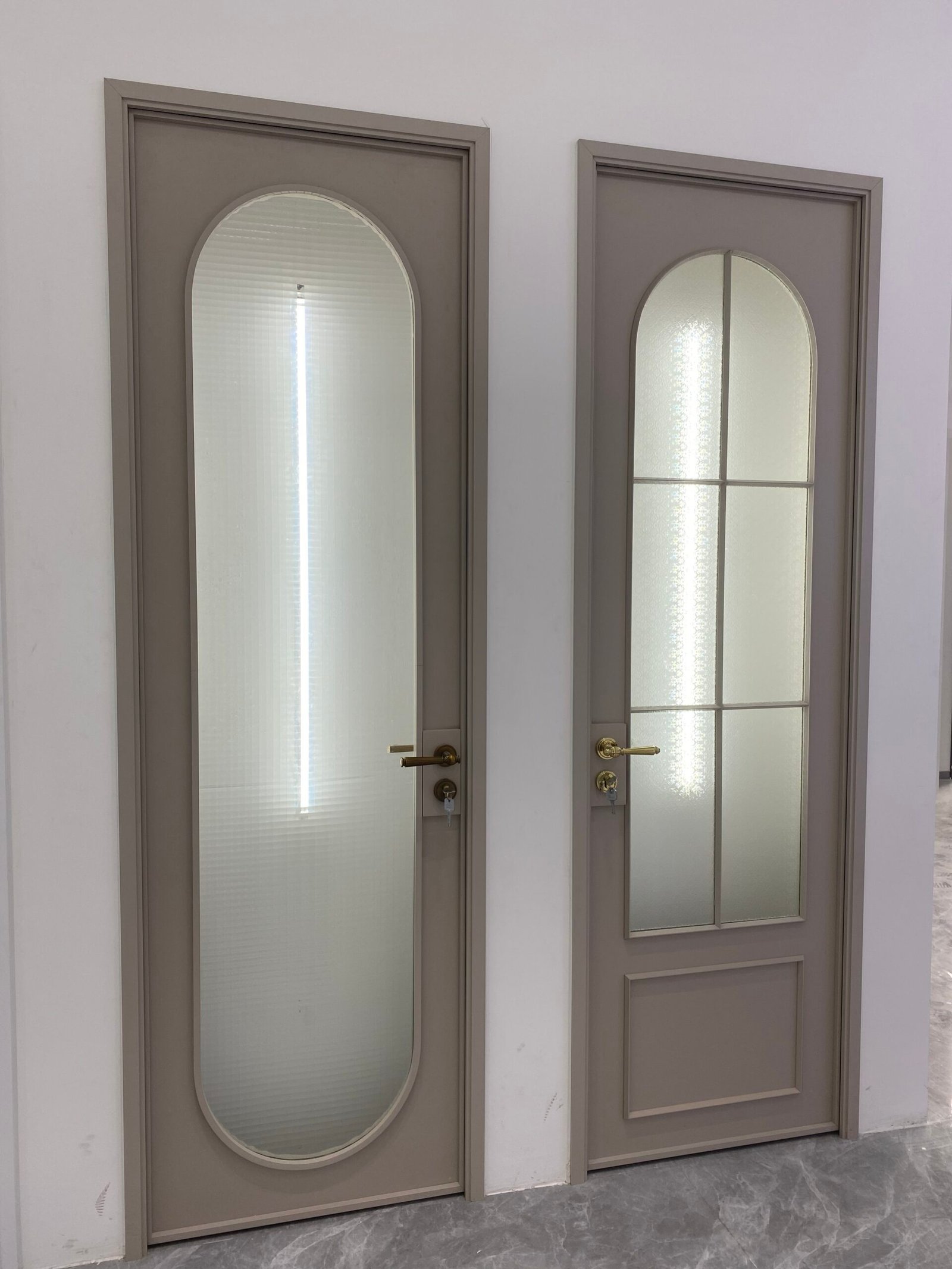 cleaning glass shower doors