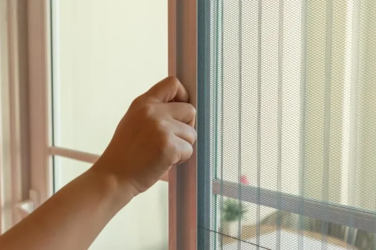 retractable window screens